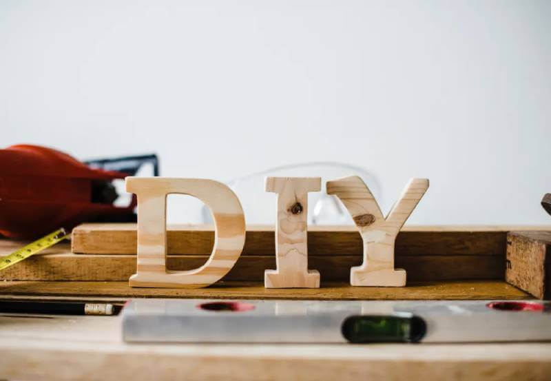 DIY là gì? Sự khác nhau giữa DIY và Handmade như thế nào?